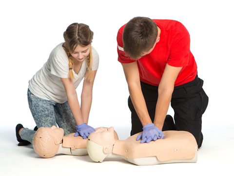 ASHI CPR e AED – RCP e DEA para Leigos